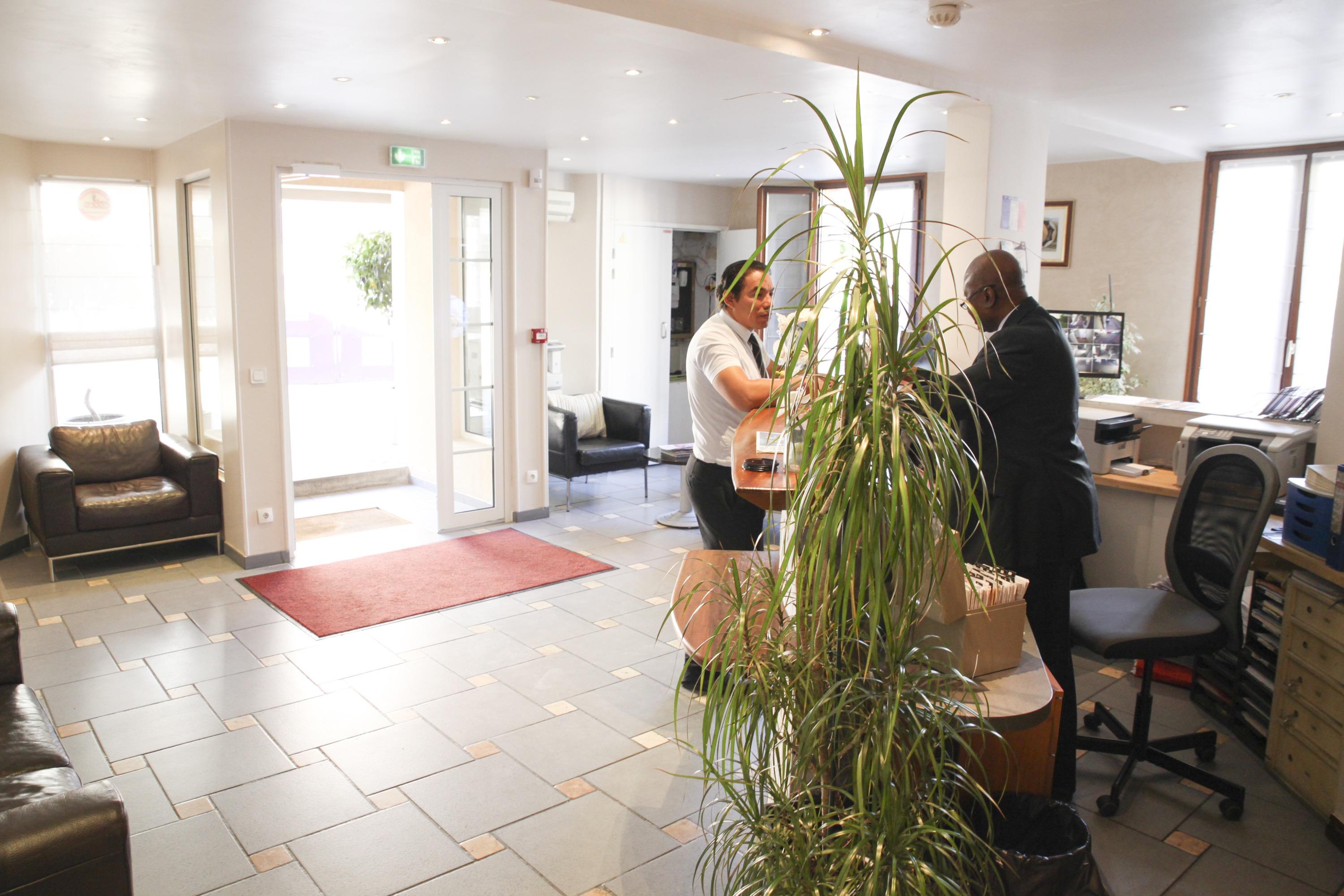 La Ferme Des Barmonts Aparthotel Villejuif Exterior foto