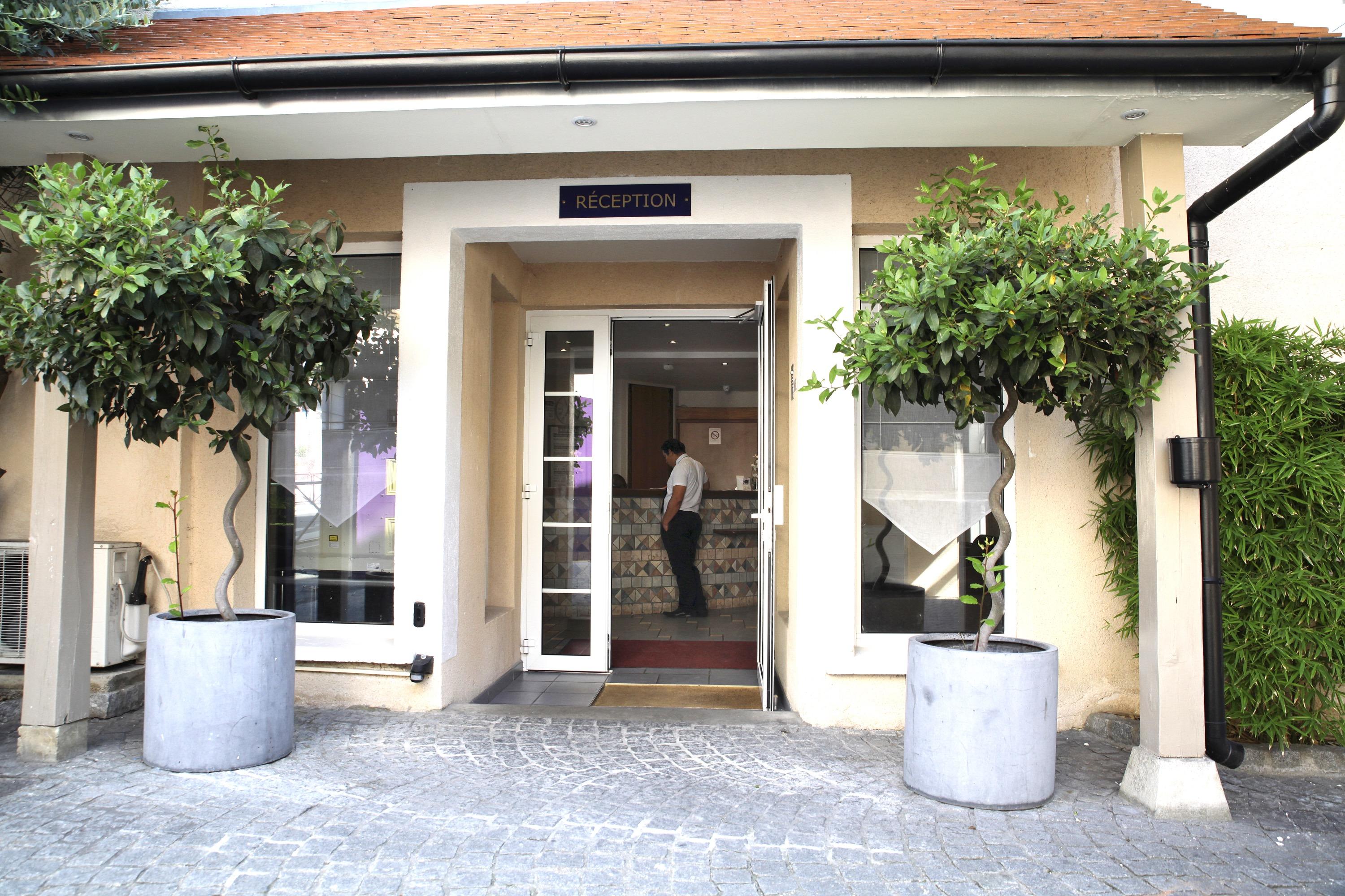 La Ferme Des Barmonts Aparthotel Villejuif Exterior foto